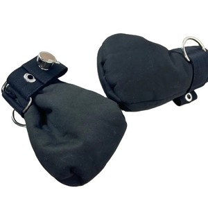 Guanti e Scarpe di Contenimento per Pazienti con Solette a Rivetti - Set Protezione e Prevenzione Autodanneggiamenti - Addestramento ABDL - Product Image 6