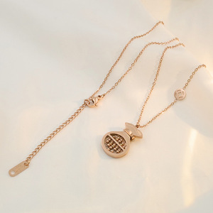 Korean Style Abacus Money Bag Necklace 18k Gold Plated Zinc Alloy Chain For Women Gift Jewelry - Product Image 4