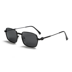 Lunettes de soleil Greyjack pour hommes, monture carrée, polarisées UV400, en acier inoxydable, verres TAC, pour la conduite en extérieur et la pêche - Product Image 3
