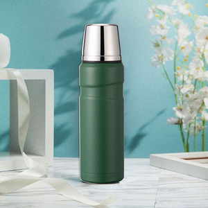 Flacon à vide en acier inoxydable durable à double paroi vintage classique pour boissons chaudes ou froides - Product Image 2