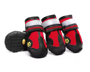 2025 Лидер продаж Мягкая дышащая противоскользящая Водонепроницаемая Зимняя Теплая Обувь для собак - Product Image 1