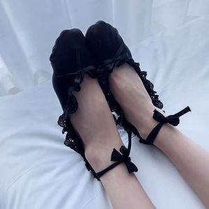 ถุงเท้าข้อสั้นผู้หญิงแบบผูกเชือกสไตล์บัลเลต์ สีขาวดำ ผ้าฝ้าย กันลื่น สีพื้น ดีไซน์แบบแมรี่เจน ถุงเท้าลำลองสำหรับวัยรุ่น - Product Image 2