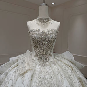 Vestidos de Novia Modernos y Lujosos Xx51, Vestidos de Novia con Escote Corazón, Vestidos de Novia con Pedrería, Espalda Descubierta, Cola de Capilla, Largos hasta el Suelo - Product Image 4