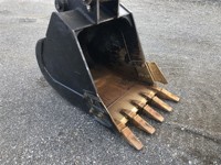 Excavatrice sur chenilles SANY SY155U d'occasion comme neuve, 15 tonnes, moteur Isuzu, bon état, vente à prix réduit