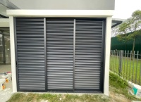 Volets en aluminium à motif bois BOCHARM, verticaux et horizontaux, pour la ventilation et l'ombrage des maisons modernes