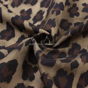 Soft hand feeling windproof winter cloth 3 layer reflective camo softshell fabric tiger
