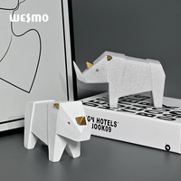 Objets de décoration intérieure pour la maison Artisanat personnalisé en résine Statue géométrique d'animal rhinocéros Sculpture Décoration intérieure