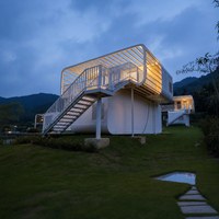 Maison modulaire en acier pour logements résidentiels, hébergements de villégiature et espaces commerciaux compacts