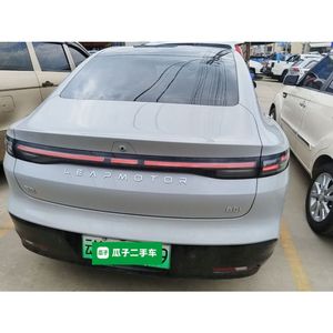 Guazi Coche Usado 2025 Leapmotor B01 Bajo Kilometraje Nueva Energía EV Sedán Automático LHD en Stock para Conducción Diaria Urbana Moderna 5 Asientos - Product Image 6