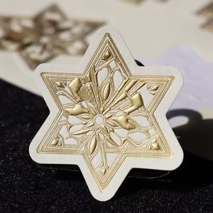 Paquete de etiquetas de vinilo de impresión personalizada de gama alta de lujo, pegatina de lámina dorada en relieve para uso cosmético y artesanal con logotipo personalizado - Product Image 6