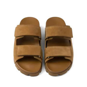 Chaussures de créateur de haute qualité pour hommes et femmes, sandales plates décontractées d'extérieur, pantoufles antidérapantes respirantes, style marche - Product Image 3