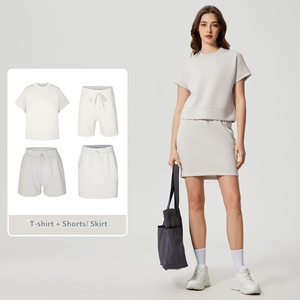 Ensemble de survêtement doux et léger Vêtements de <span class=keywords><strong>sport</strong></span> décontractés d'été pour femmes T-<span class=keywords><strong>shirt</strong></span> à manches courtes et short à double <span class=keywords><strong>taille</strong></span> Ensemble 2 pièces - Product Image 4