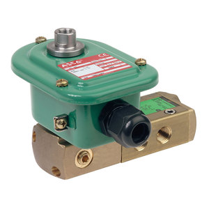 551 8551 Électrovanne pilote à 3 voies en laiton, acier inoxydable, corps en aluminium 1% F.S. Précision IP65/IP66/IP67 - Product Image 3