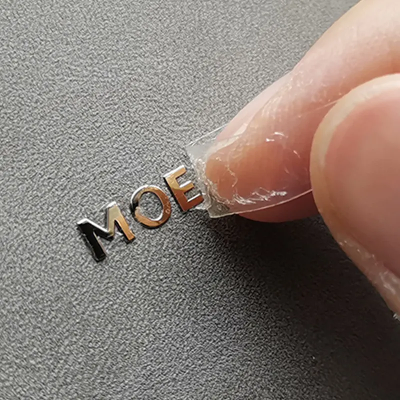 Étiquettes de lettres métalliques, électroforme mince personnalisée or Nickel 3d Logo transfert décalcomanies en relief autocollants en métal avec adhésif