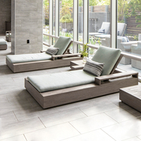 Chaise longue de luxe en teck pour l'extérieur, durable et moderne, avec coussin, pour villa, piscine, plage, patio, mobilier de jardin individuel