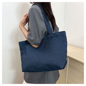 Sac fourre-tout chic en toile de jean léger grande capacité à bandoulière pour femme, couleur unie, style décontracté, portable - Product Image 3