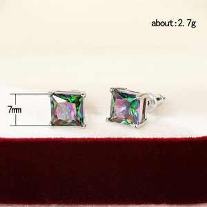 Pendientes clásicos de cuatro puntas con piedras de colores, adornos modernos unisex para las orejas - Product Image 5