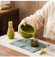 Coffret Cadeau Thé Matcha Vert Mousse avec Fouet en Bambou 100 Dents, Bol en Céramique, Support pour Fouet, Cuillère en Métal et Tamis – Ensemble Complet pour Matcha