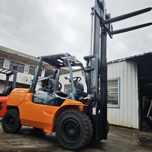 รถยกโตโยต้า FD50 ปี 2024 เครื่องยนต์ดีเซล 5 ตัน พร้อมเสากระโดง 3 ท่อน น้ำหนัก 7500 กก. ใช้งาน 0-2000 ชั่วโมง - Product Image 3