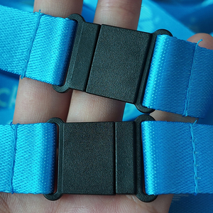 Tùy Chỉnh Thân Thiện Với Môi Màu Xanh In Logo An Toàn Dày Rpet Dây Buộc Với Đôi Cá Sấu Clip - Product Image 5