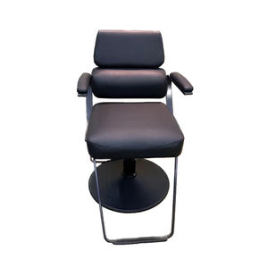 Silla <span class=keywords><strong>de</strong></span> corte <span class=keywords><strong>de</strong></span> pelo <span class=keywords><strong>de</strong></span> peluquería <span class=keywords><strong>de</strong></span> alta calidad Yicheng sillón <span class=keywords><strong>de</strong></span> silla <span class=keywords><strong>de</strong></span> peluquero negro con precio barato - Product Image 1