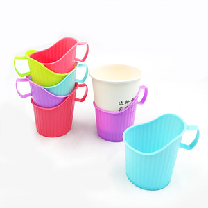 Plastic Cup Holder Insulated Thickened Household Daily Necessities Random Color C137W - Product Image 1