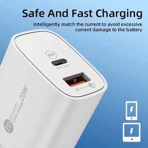 อะแดปเตอร์ชาร์จเร็ว USBA <span class=keywords><strong>18W</strong></span> USBC 20W QC 3.0 USB Type-c PD สำหรับ <span class=keywords><strong>iPhone</strong></span> 15 14 13 12 <span class=keywords><strong>11</strong></span> พร้อมปลั๊กแบบ EU และ US - Product Image 4