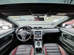 <span class=keywords><strong>CC</strong></span> 1.8 TSI Turbo 2016, Interni in Pelle Scura, Cerchi R17, Cambio Automatico, Berlina di Lusso a 4 Porte con Design Unico, Porte Senza Telaio, Ben Equipaggiata - Product Image 6