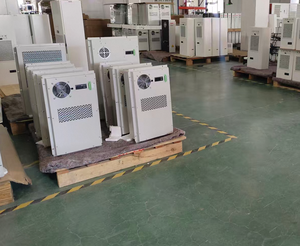 फैक्टरी मूल्य एसी 600 डब्ल्यू सौर संचालित कैबिनेट एयर कूलर बैटरी कैबिनेट एयर कंडीशनर - Product Image 6