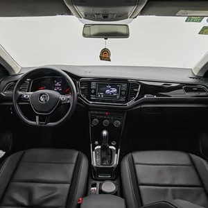 Volkswagen <span class=keywords><strong>T</strong></span>-<span class=keywords><strong>Roc</strong></span> <span class=keywords><strong>2019</strong></span> 280tsi Dsg 2wd Comfort de Segunda Mano, Auto Usado Barato, <span class=keywords><strong>T</strong></span>-<span class=keywords><strong>Roc</strong></span> SUV a Gasolina, Volante a la Izquierda, SUV Todoterreno Económico - Product Image 5