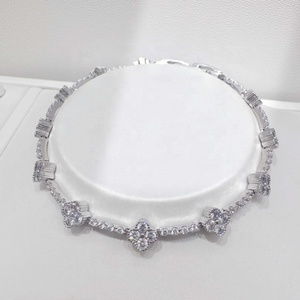 กำไลเทนนิสเงินแท้ 925 ทำมือ ดีไซน์หรูหรา ประดับเพชรซิคอนรูปดอกไม้และใบโคลเวอร์ สำหรับผู้หญิง - Product Image 2