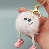 Porte-clés en fausse fourrure de vison, petit pendentif figurine boule de charbon, article décoratif en gros