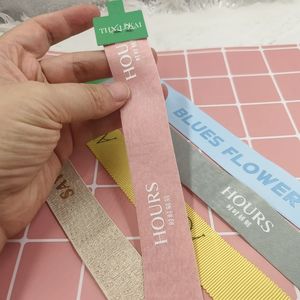 ริบบิ้นโพลีเอสเตอร์เมทัลลิกคุณภาพสูง พิมพ์ลายตามสั่ง โลโก้เฉพาะ ริบบิ้นผ้าซาติน สำหรับห่อของขวัญวันเกิด - Product Image 4