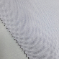 Tissu en maille respirante à œillets 75D 160GSM 100% polyester pour vêtements, maillots de basketball, t-shirts - Vente en gros