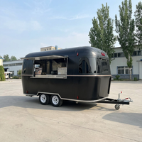 Remorque alimentaire mobile en aluminium de taille moyenne, entièrement équipée pour la restauration rapide, les snacks, la pizza, les boissons, le café, la crème glacée et les frites