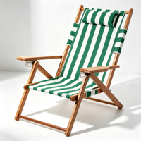 Chaise longue de plage pliable en bois avec structure robuste, dossier réglable, plusieurs options de couleurs rayées pour la détente en bord de mer