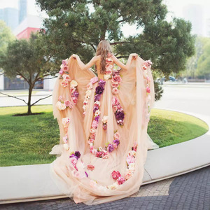 Abito da Quinceañera NDB10037 con Scollo a V, Spalle Scoperte, Senza Maniche, Schiena Scoperta, Piccola Strascico, Fiori 3D Colorati in Chiffon Elegante - Product Image 3