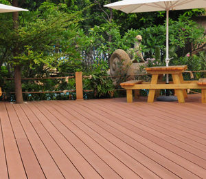 複合デッキ 高性能 耐久性のあるスクエア ブラッシュド WPC デッキ 庭や屋外スペース用 - Product Image 6