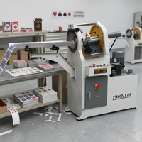 Machine de découpe et de poinçonnage automatique à grande vitesse pour cartes à jouer de poker