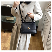 2025 sac à bandoulière de haute qualité pour femmes de style rétro sac à bandoulière polyvalent pour les trajets quotidiens