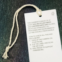 Usine personnalisée durable étiquette volante broderie feuille de plastique étiquette en papier gaufré vêtements chaussures vêtements personnalisés étiquettes volantes mode
