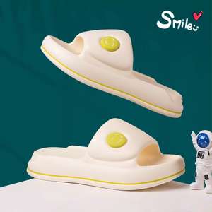 Sandalias de suela gruesa para mujer con diseño de cara sonriente, sandalias rosas de EVA para exteriores, sandalias planas suaves antideslizantes para adultos, para las cuatro estaciones. - Product Image 5