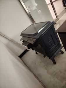 Nouvelle Conception Poêle à Bois Mini Intérieur 9 kW en Acier Cubique, Prix Usine, Haute Qualité, Personnalisable - Product Image 3