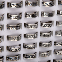 Bagues classiques en acier inoxydable pour hommes et femmes, bijoux, cadeaux, lot mixte de boîtes à bagues