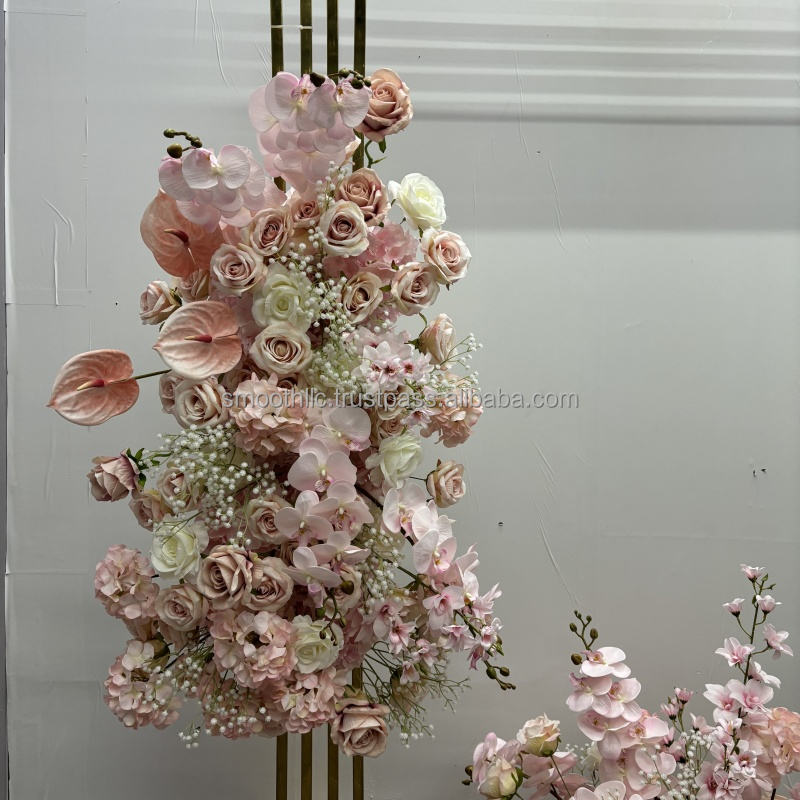 ดอกไม้แขวนสีชมพู