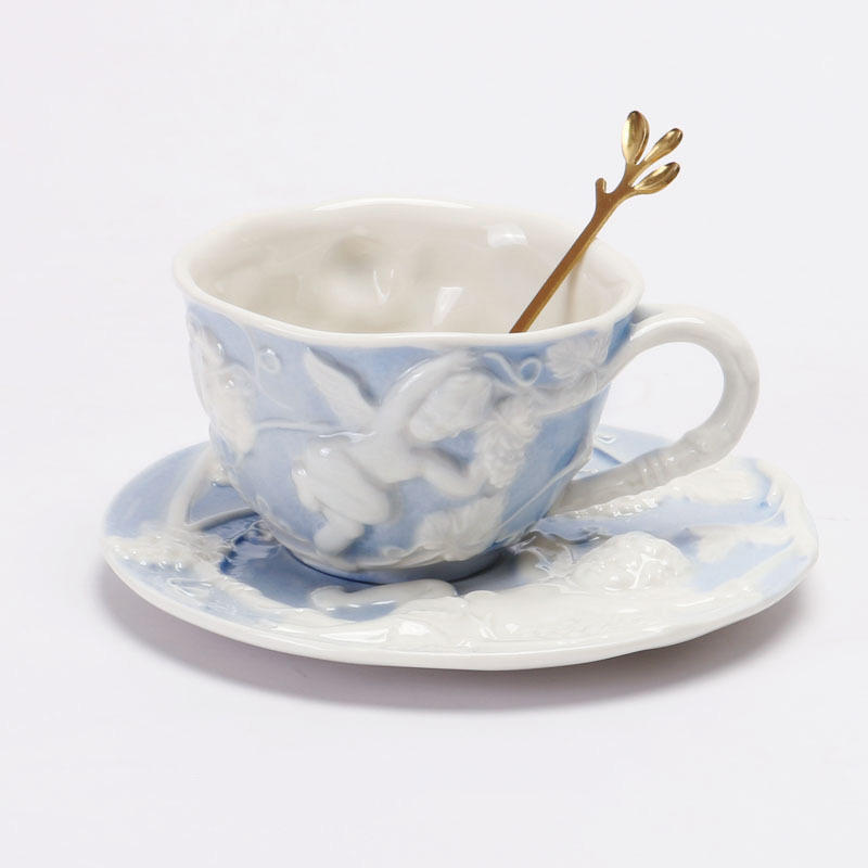 ถ้วยและจานรอง (สีน้ำเงิน)