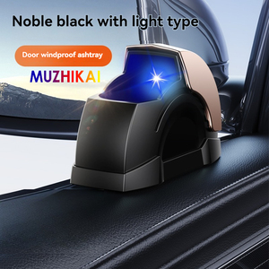 Nouveau cendrier de <span class=keywords><strong>voiture</strong></span> de haute qualité avec couvercle Cendrier en alliage de lumière LED Cendrier automatique de <span class=keywords><strong>voiture</strong></span> portable en aluminium - Product Image 5
