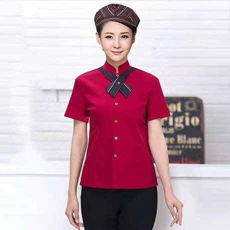 Modèle femme à manches courtes [rouge] (avec capuche et tablier)