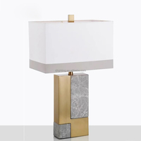 Vente en gros lampe de chevet décorative de luxe post-moderne pour salon chambre à coucher lampe de table de décoration de villa en marbre