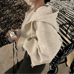 เสื้อฮู้ดผู้หญิงแบบกอธิค สไตล์ลำลอง ผ้าฟลีซเป็นมิตรกับสิ่งแวดล้อม กันน้ำ ซับในกันยับ มีกระเป๋าหน้า เหมาะสำหรับฤดูหนาวและฤดูใบไม้ผลิ - Product Image 3